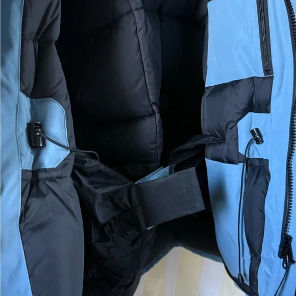 Canada Goose Expedition Parka - Picture 10 of 16